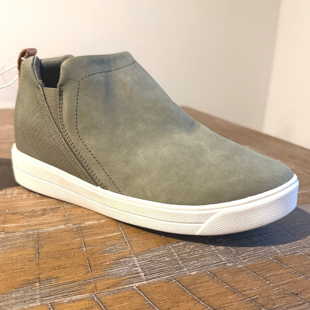 NEW Ryka Vera Green Slip On Ankle Boots Womens 10M Olive Faux Suede Earthy 10‎